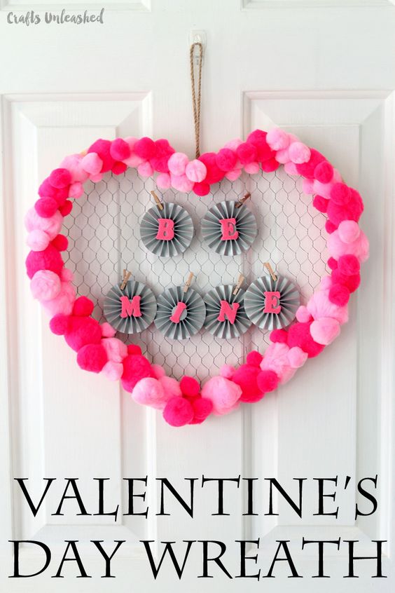 16 DIY Valentine's Day Wreaths