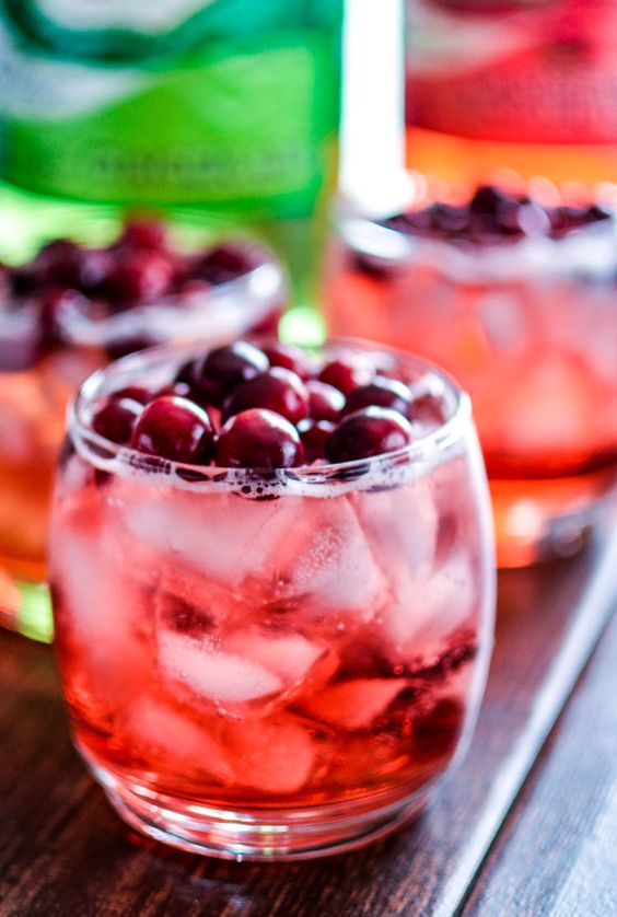 30 Delicious Christmas Cocktails