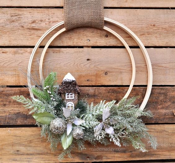 30 Beautiful DIY Christmas Wreaths