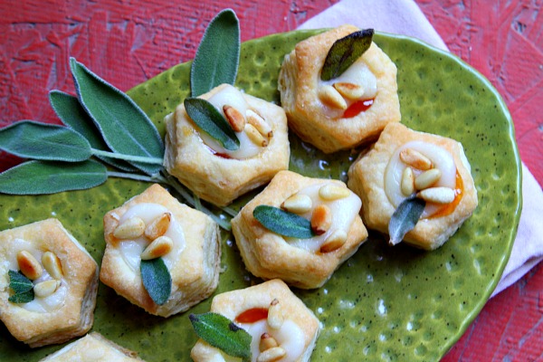 17 Amazing Thanksgiving Appetizers