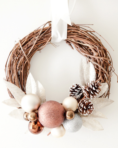 30 Beautiful DIY Christmas Wreaths