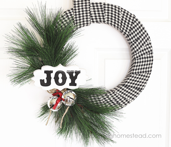 30 Beautiful DIY Christmas Wreaths