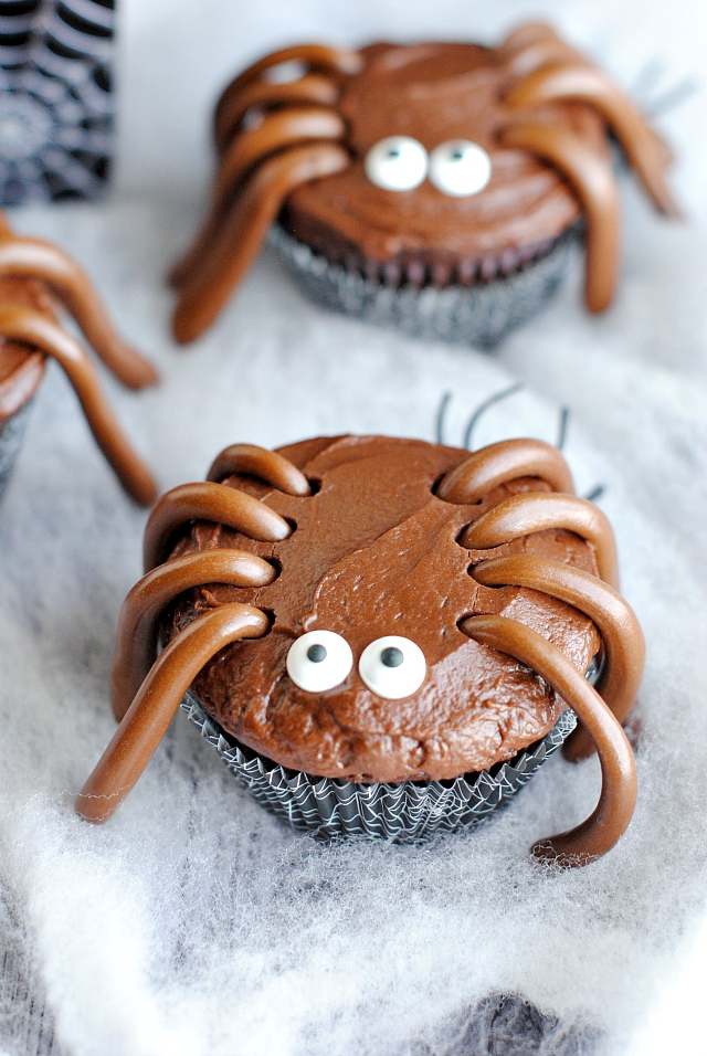 38 Delicious Halloween Cupcakes