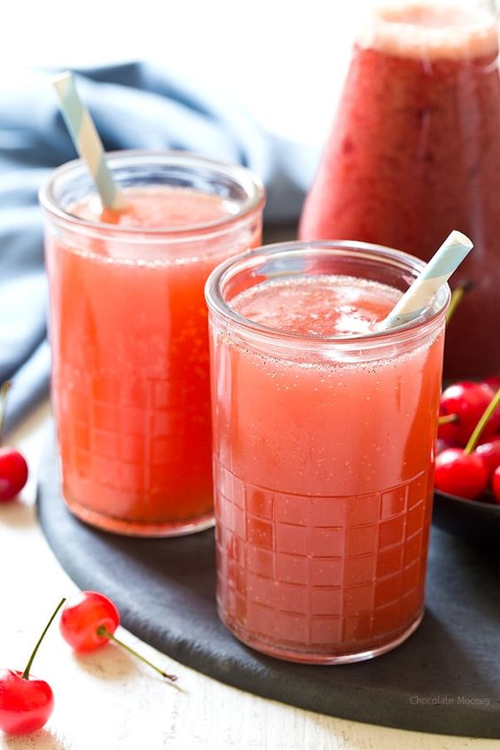18 Yummy Kid Friendly Drinks For The 4th of July