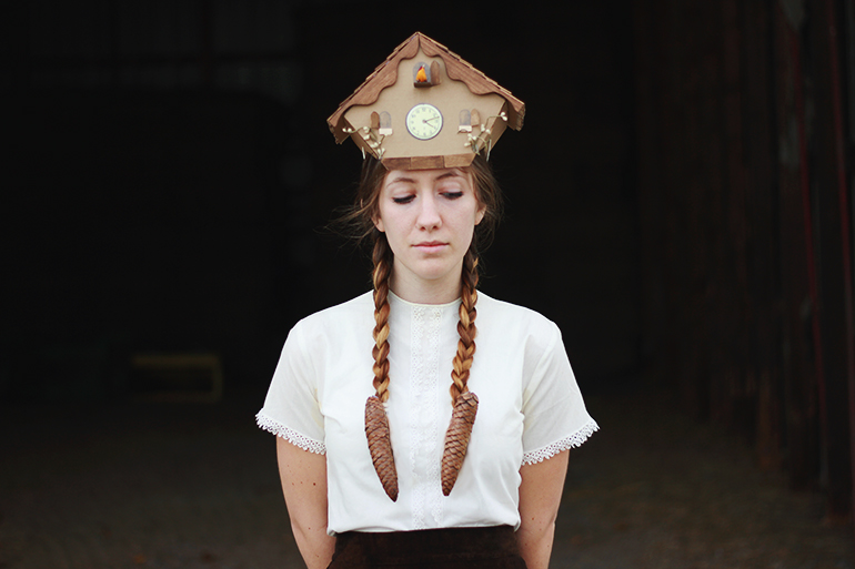 18 DIY Halloween Headpieces