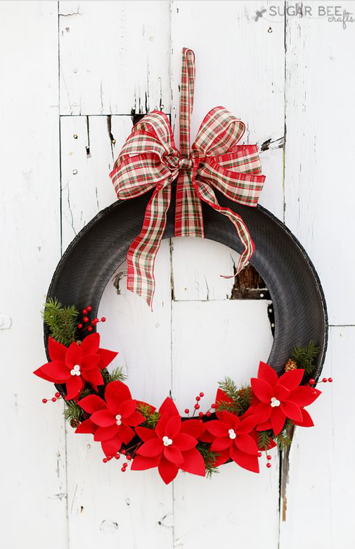 30 Beautiful DIY Christmas Wreaths
