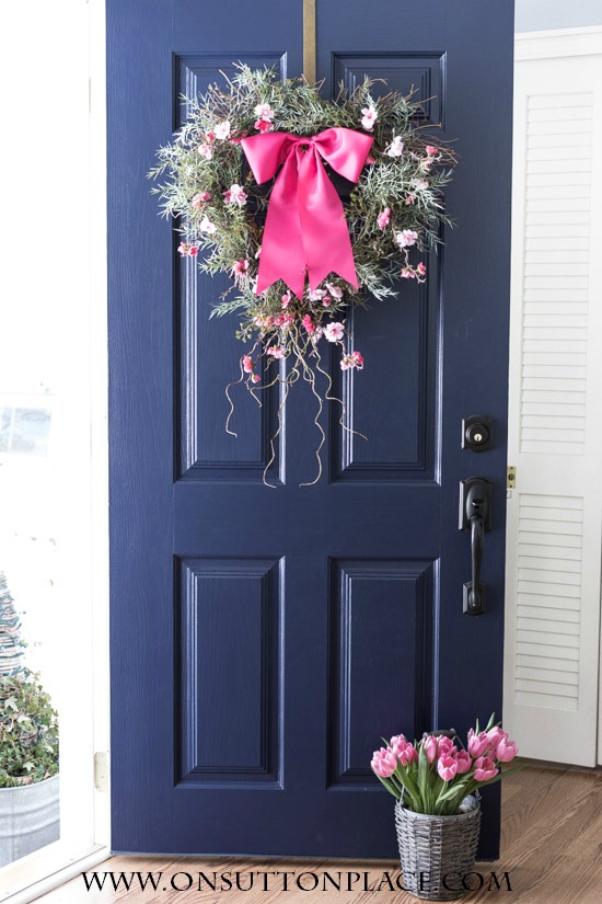 16 DIY Valentine's Day Wreaths