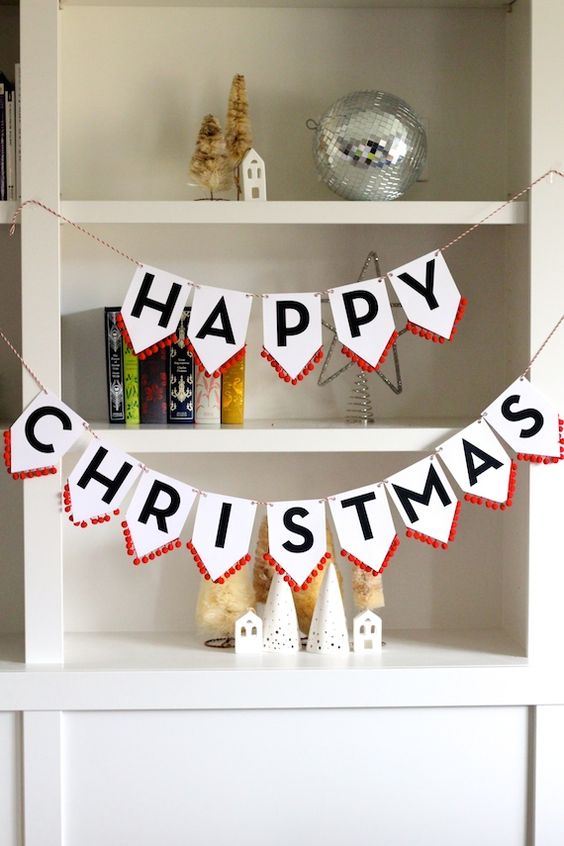 22 Festive DIY Christmas Garland