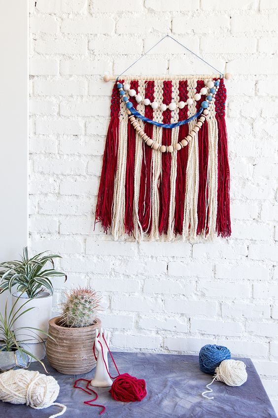 16 DIY July 4th Decor Projects