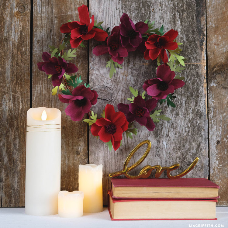 16 DIY Valentine's Day Wreaths