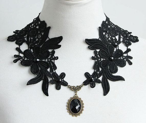 Lace necklace