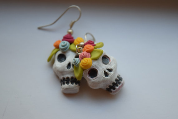 Skull and roses