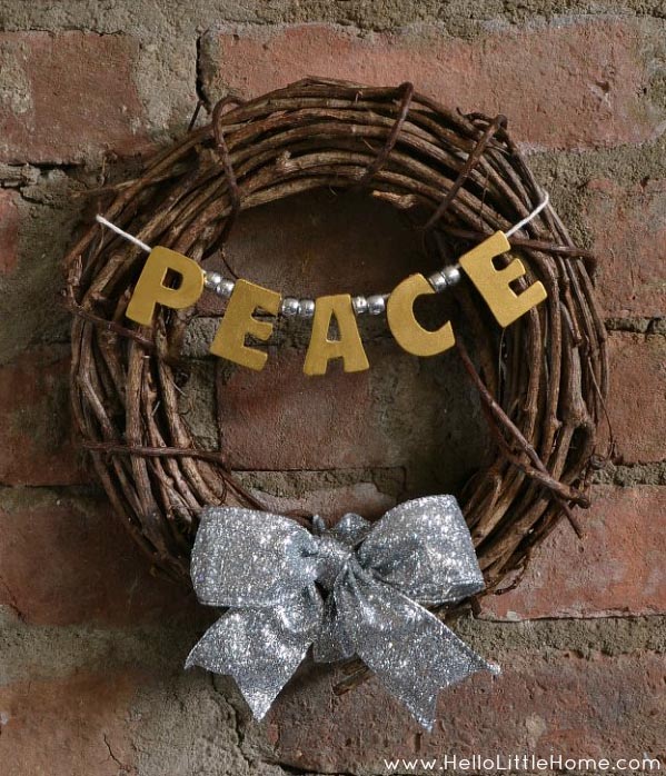 30 Beautiful DIY Christmas Wreaths