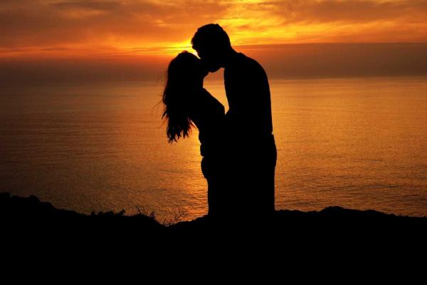 Kissing Day
