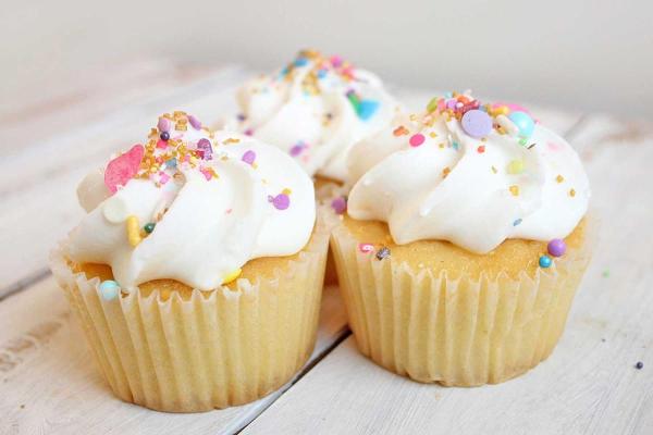 Vanilla Cupcake Day