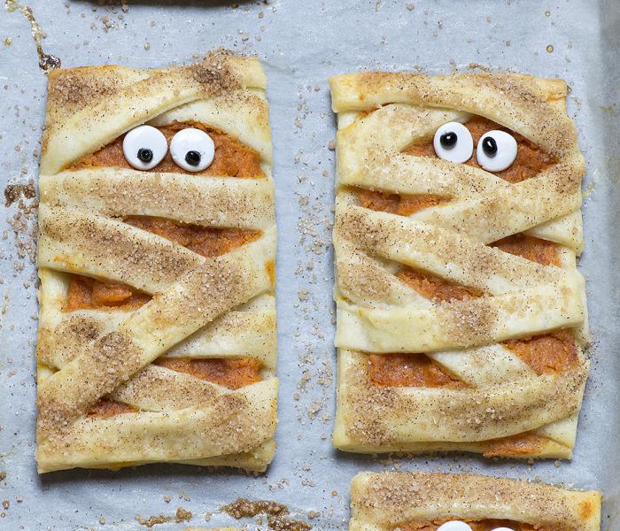 Mummy Pumpkin Cookies
