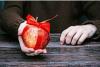 Apple Gifting Day